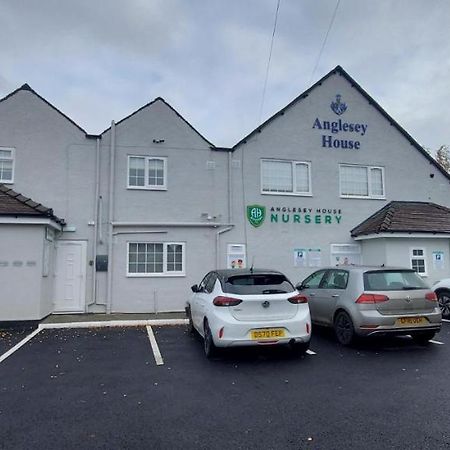 The Paget Suite Great Wyrley Экстерьер фото